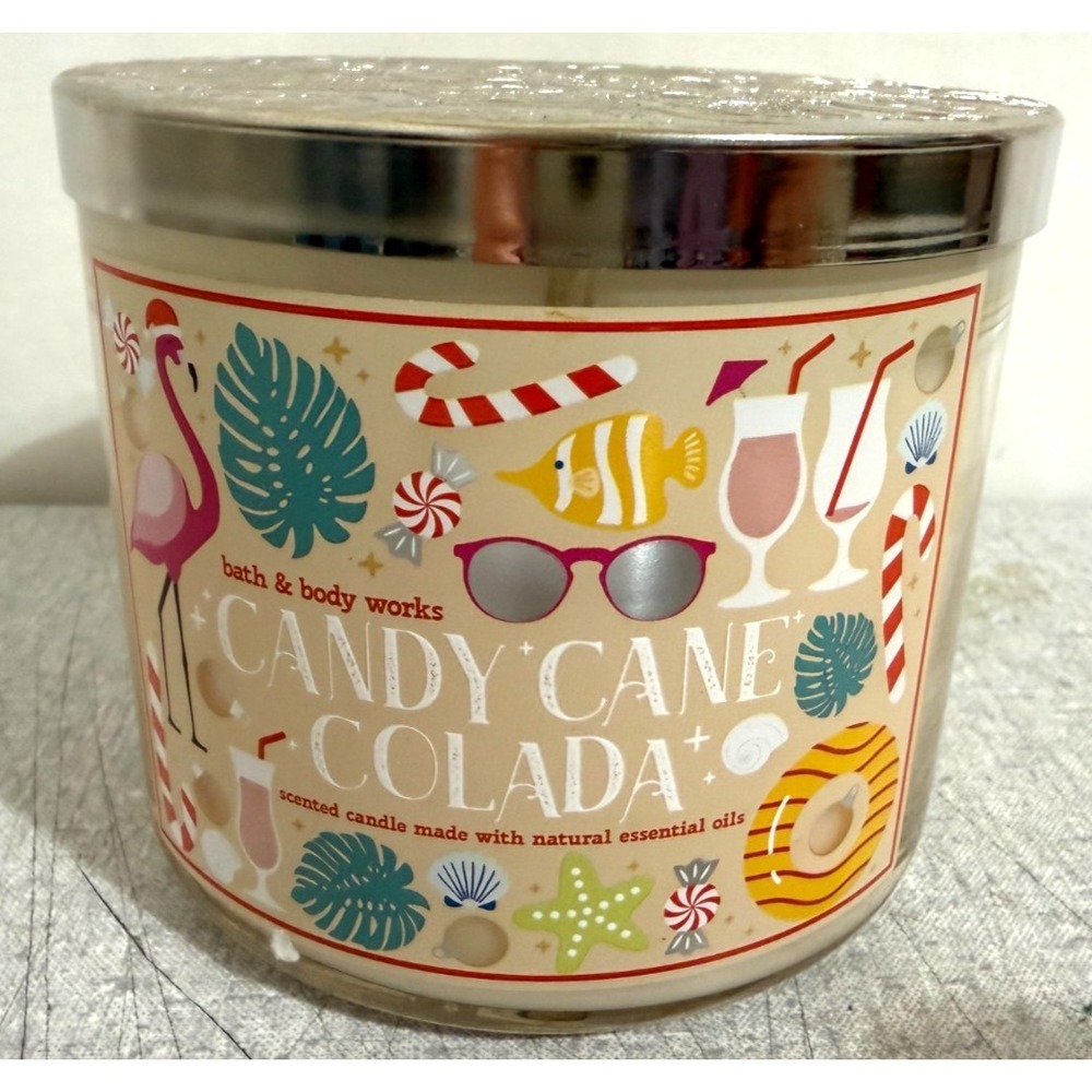 Bath & Body Works Candy Cane Colada 3-Wick Candle 14.5oz